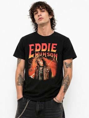 Stranger Things Eddie Munson Graphic Tee Black Size Large Netflix Hellfire Club